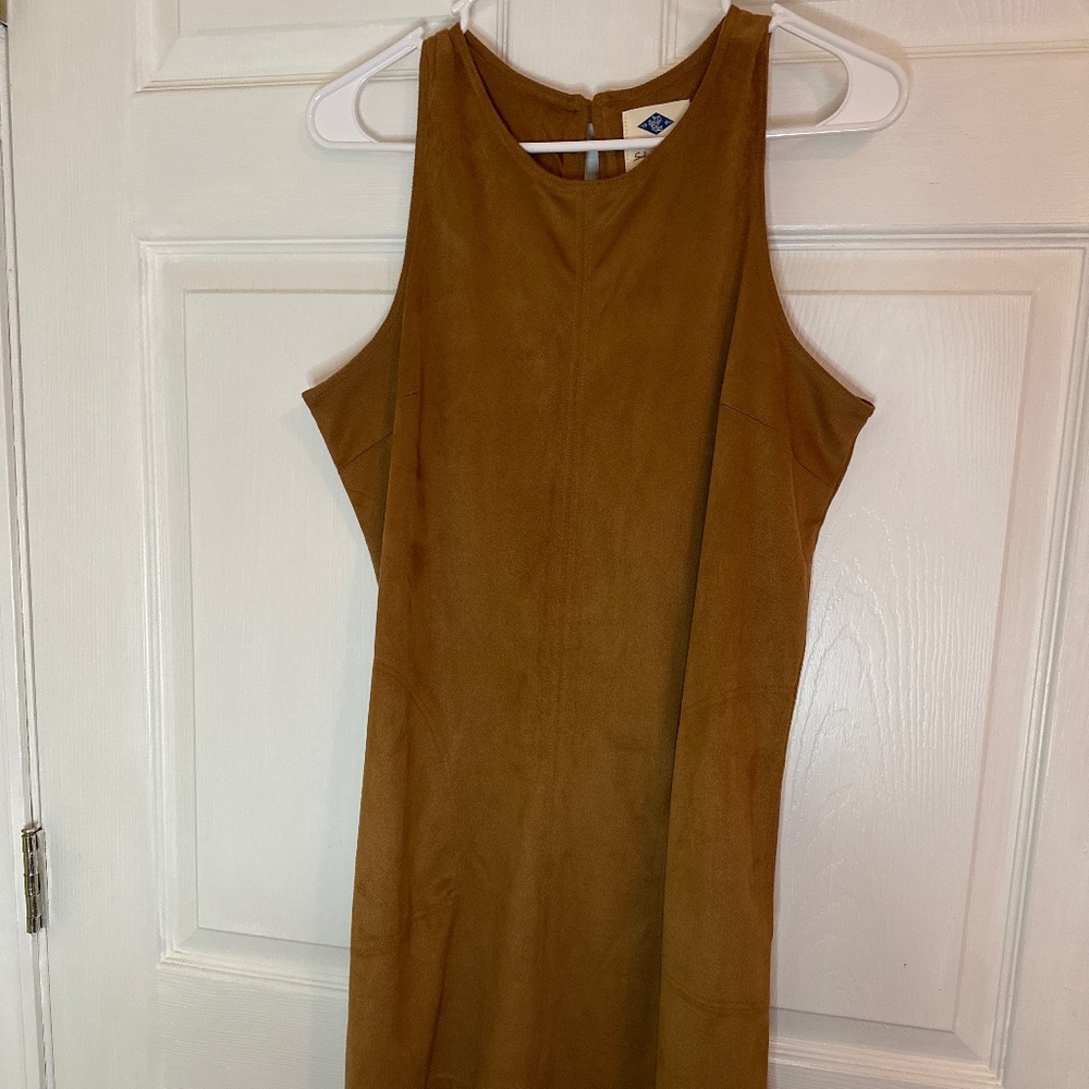 Brown sleeveless dress